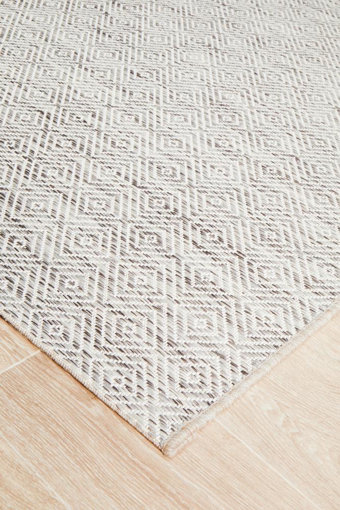 Terrace Diamant Natural Rug