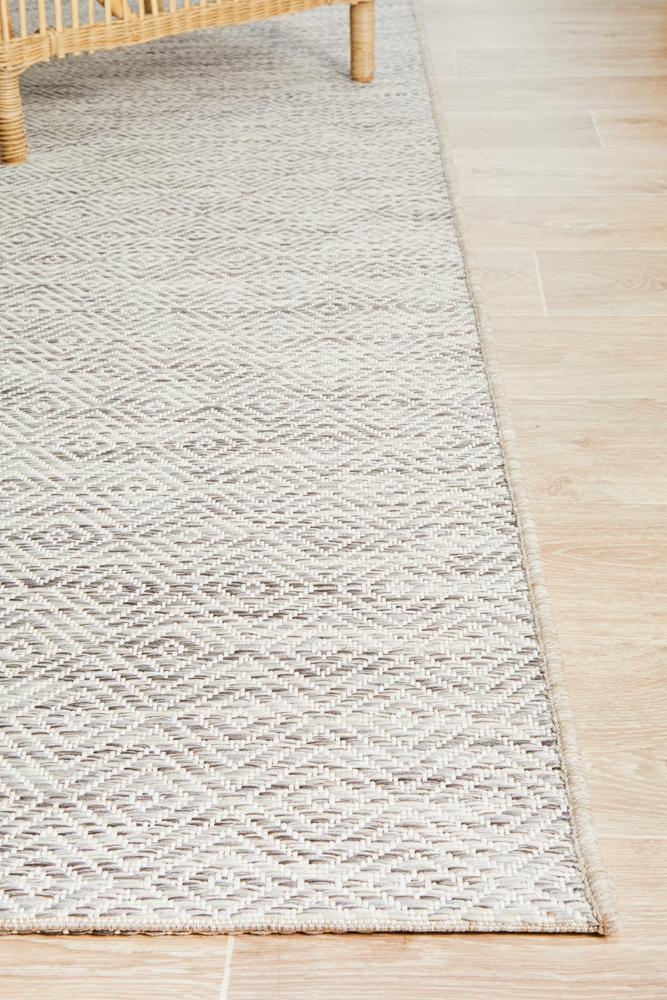 Terrace Diamant Natural Rug